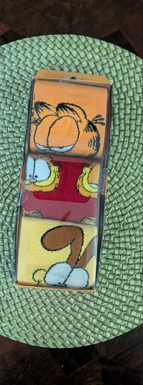 Garfield 3-Pack Casual Crew Socks — Orange, Red, Yellow